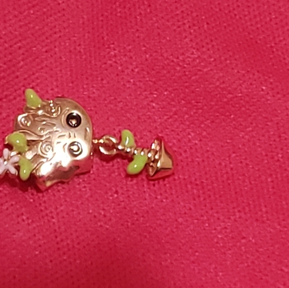 Tulip Charm - Picture 5 of 7